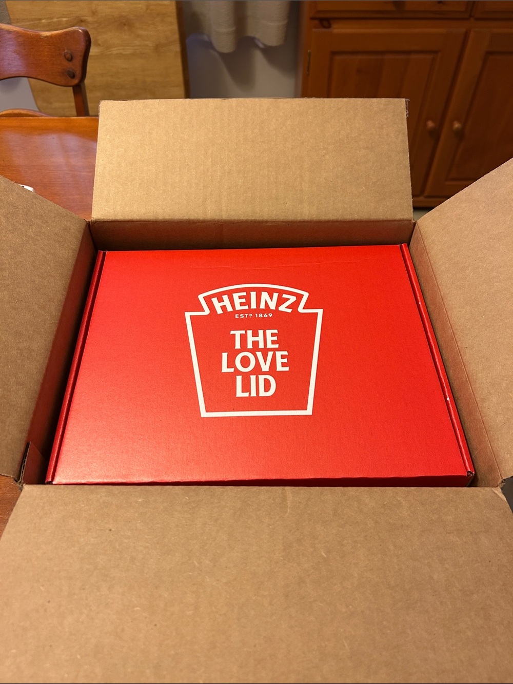 Heinz ketchup love lid. LIMITED EDITION